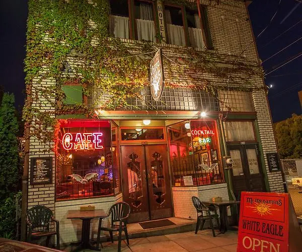 Mcmenamins White Eagle Rock & Roll Hotel