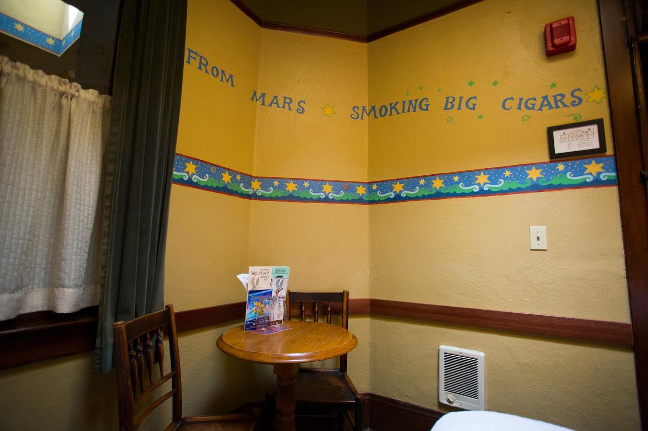 Hotel Mcmenamins White Eagle Rock & Roll Portland